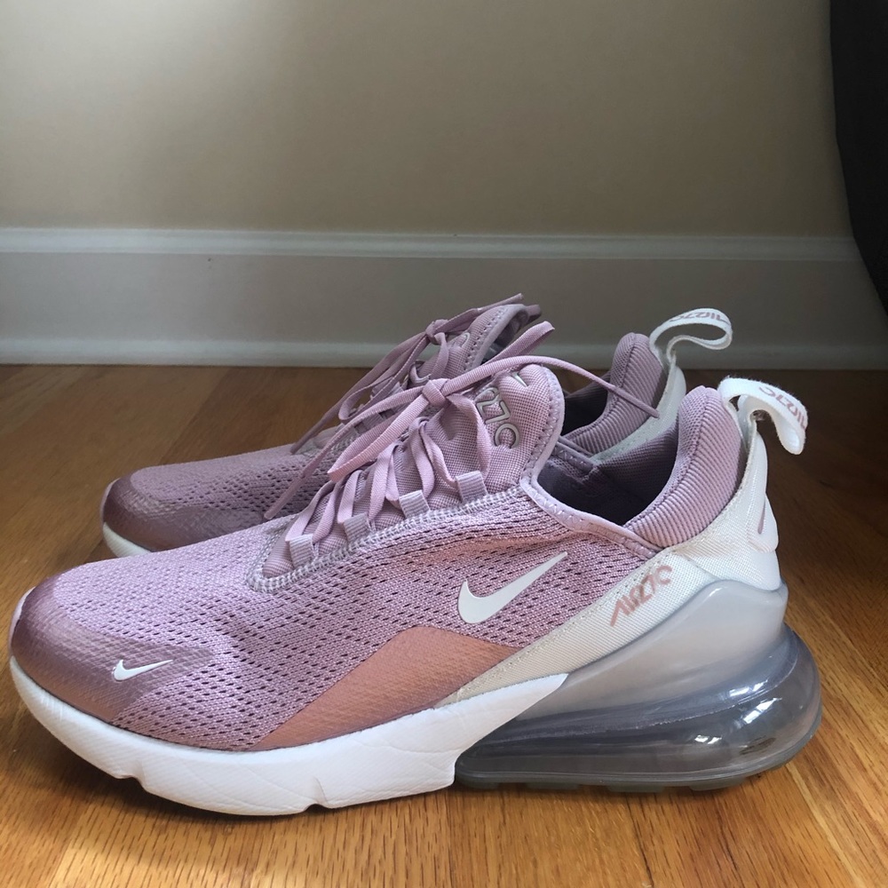 Women’s Nike 270 air max